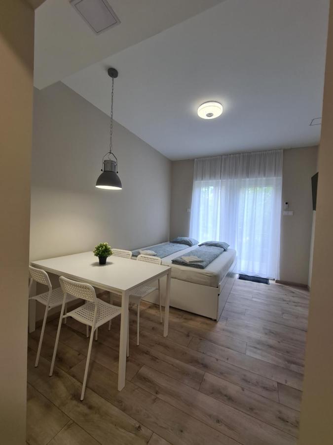 Oet Fenyo Apartmanhaz Siófok Eksteriør billede